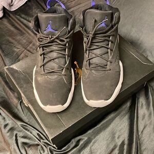 Jordan lift off black and purple